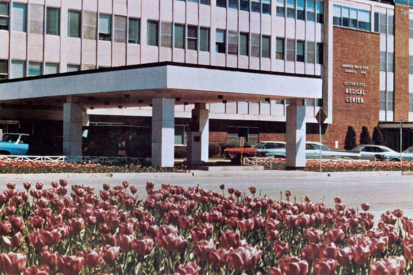 A 1973 photo shows tulips at Cox North.
