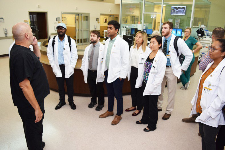 MU med students tour3